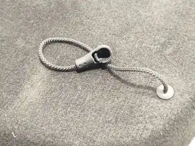 Автозапчастина б/у задній лоток для opel astra j (p10) 1.7 cdti (68) посилання на oem iam 13292208  