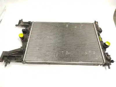 Автозапчастина б/у водяний радіатор для opel astra j (p10) 1.7 cdti (68) посилання на oem iam 13267655  