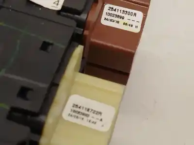 Pezzo di ricambio per auto di seconda mano interruttore alzacristalli anteriore sinistro per renault captur i (j5_, h5_) 0.9 tce 90 riferimenti oem iam 254113300r  255702886r