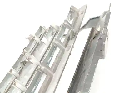 Автозапчастина б/у передня решіта для land rover range rover iii (l322) 3.0 d 4x4 посилання на oem iam dhb500182  dhb500182lpo