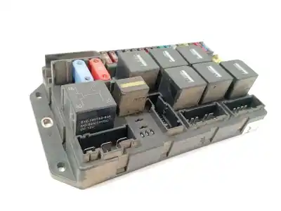 Автозапчасти б/у блок реле/предохранителей за land rover range rover iii (l322) 3.0 d 4x4 ссылки oem iam yqe500340  