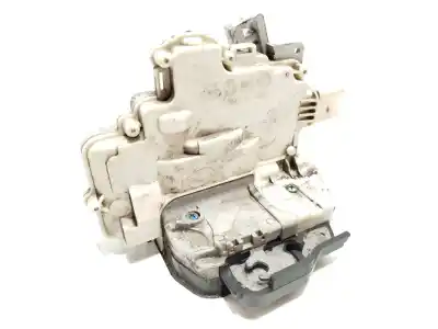 Автозапчастина б/у замок заднього правого дверя для audi a6 c6 (4f2) 2.0 tdi посилання на oem iam 4f0839016  