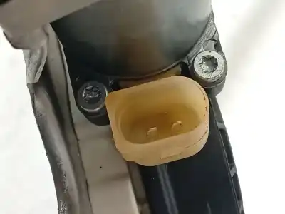 Second-hand car spare part passenger side right window regulator for land rover range rover iii (l322) 3.0 d 4x4 oem iam references cuh000182  