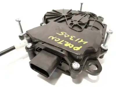 Автозапчастина б/у централізований двигун зкриття ворот для land rover range rover sport i (l320) 3.0 d 4x4 посилання на oem iam dk62404c10ae lr095551 lr090185