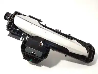 Second-hand car spare part exterior right front door handle for infiniti q30 2.2d premium 170 cv / 125 kw oem iam references 806105dm2a
