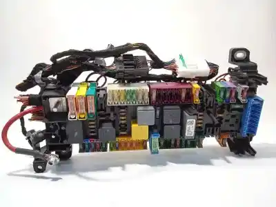 Second-hand car spare part fuse box unit for infiniti q30 2.2d premium 170 cv / 125 kw oem iam references a2465402714 2465402714 