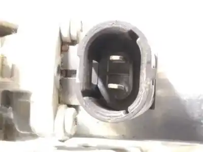 Recambio de automóvil de segunda mano de elevalunas delantero derecho para renault trafic combi (ab 4.01) 1.9 diesel referencias oem iam 7700311821 91165705 