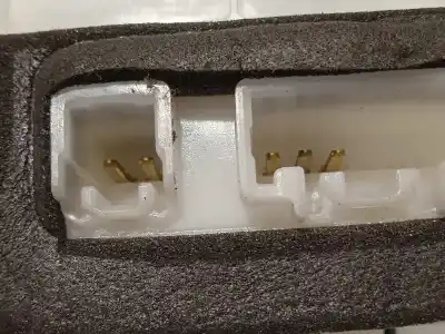 Recambio de automóvil de segunda mano de cerradura puerta delantera derecha para subaru impreza g12 2.0 diesel cat referencias oem iam 61032fg260  