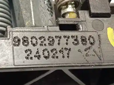 Pezzo di ricambio per auto di seconda mano maniglia esterna posteriore sinistra per peugeot 308 sw style riferimenti oem iam 9802977380  