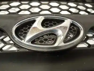 Автозапчастина б/у передня решіта для hyundai santa fe (bm) 2.2 crdi cat посилання на oem iam 865612b010  