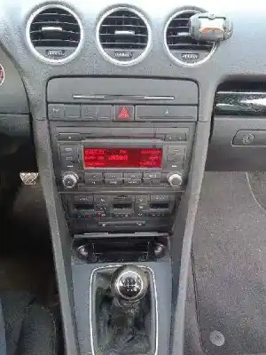 Recambio de automóvil de segunda mano de sistema audio / radio cd para seat exeo berlina (3r2) sport referencias oem iam 3r0035186  