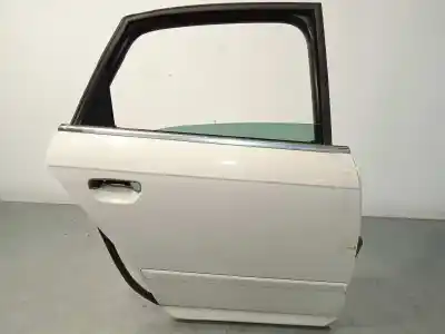 Recambio de automóvil de segunda mano de puerta trasera derecha para seat exeo berlina (3r2) sport referencias oem iam 3r0833052  
