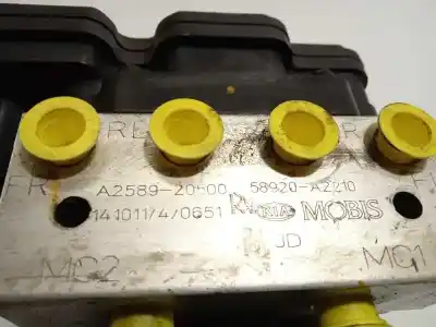 Pezzo di ricambio per auto di seconda mano abs per kia cee´d concept riferimenti oem iam 58920a2210 a258920500 6158945200