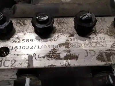 Pezzo di ricambio per auto di seconda mano abs per kia cee´d drive riferimenti oem iam 58920a2230 a258920800 6158945200