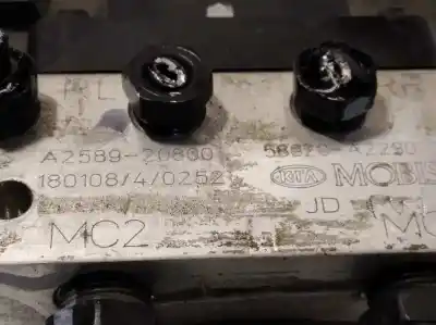 Peça sobressalente para automóvel em segunda mão abs por kia cee´d tech referências oem iam 58920a2230 a258920800 6158945200