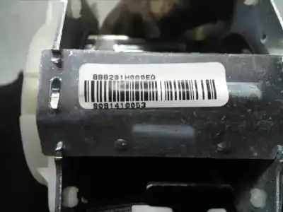 Recambio de automóvil de segunda mano de cinturon seguridad trasero derecho para kia cee´d drive referencias oem iam 898201h000eq  