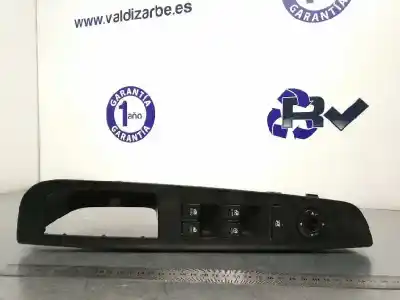 Recambio de automóvil de segunda mano de mando elevalunas delantero izquierdo para kia cee´d emotion referencias oem iam 935701h120  