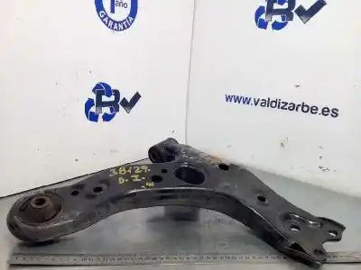 Tweedehands auto-onderdeel linker onderste ophang arm voor toyota auris 1.6 d-4d cat oem iam-referenties 4806902130