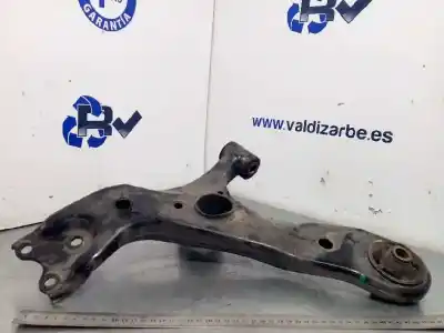 Tweedehands auto-onderdeel linker onderste ophang arm voor toyota auris 1.6 d-4d cat oem iam-referenties 4806902130  