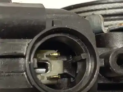 Pezzo di ricambio per auto di seconda mano alzacristalli anteriore sinistro per renault twingo emotion riferimenti oem iam 400957d 8200384743 