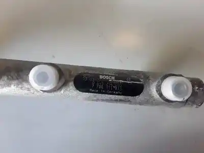 Автозапчастина б/у рампа инжектора для renault scenic rx4 (ja0) f9q796 посилання на oem iam 0445214015 / 7700111013  