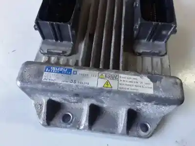 Recambio de automóvil de segunda mano de centralita motor uce para opel meriva d-z17dth referencias oem iam 8980003220 / 1125000200 / 98000322  