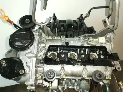 Pièce détachée automobile d'occasion moteur complet pour volkswagen polo (9n1) conceptline références oem iam azq  