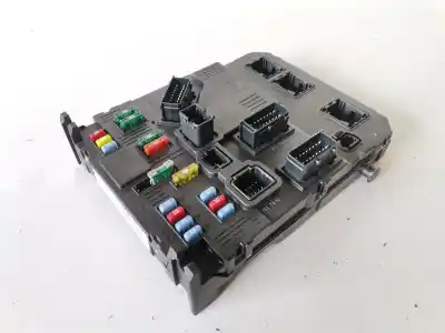 Pièce détachée automobile d'occasion BOÎTES À FUSIBLES pour PEUGEOT 206+  Références OEM IAM 9653667680  