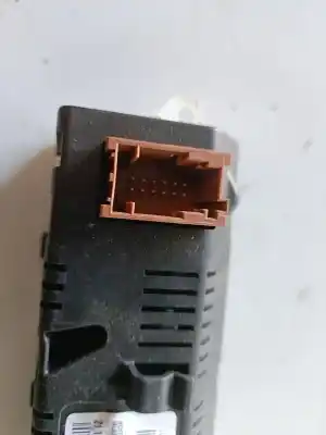 Pièce détachée automobile d'occasion écran multifonctions pour peugeot 207 8hr références oem iam 9676655380  