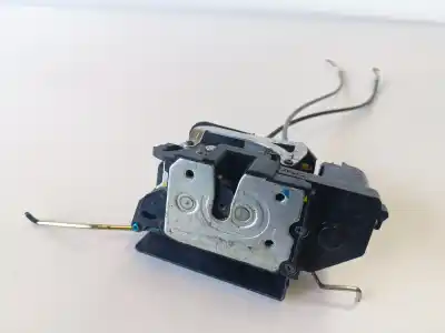Second-hand car spare part front right door lock for ssangyong rodius d/d27dt oem iam references   