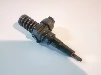 Recambio de automóvil de segunda mano de INYECTOR para SEAT LEON (1P1)  referencias OEM IAM 038130073AG  