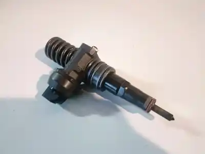 Recambio de automóvil de segunda mano de INYECTOR para SEAT LEON (1P1)  referencias OEM IAM 038130073AG  