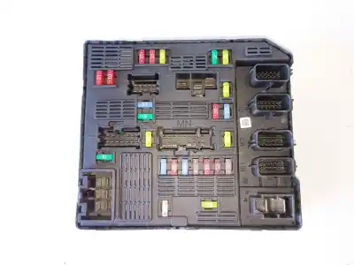 Second-hand car spare part FUSE BOX UNIT for RENAULT LATITUDE  OEM IAM references 284B60738R  