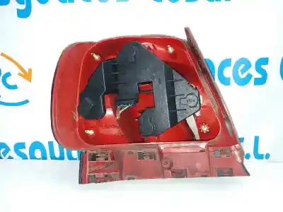 Автозапчасти б/у правый задний фонарь за audi a4 b5 avant (8d5) 1.9 tdi ссылки oem iam 8d0945112a  