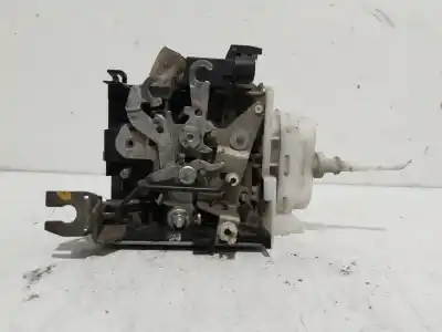 Автозапчастина б/у замок передній праві двері для audi a4 avant (b5) 1.9 tdi quattro посилання на oem iam 8d1837016f  