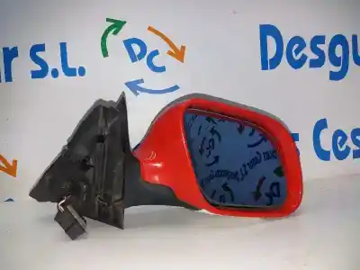 Автозапчастина б/у правий задний огляд для audi a4 b5 avant (8d5) 1.8 посилання на oem iam 