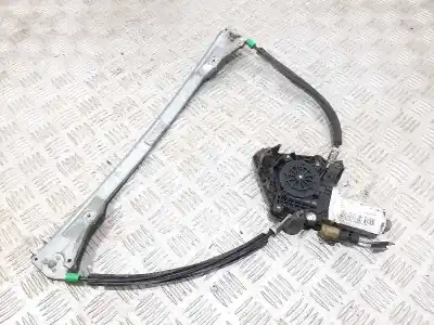 Peça sobressalente para automóvel em segunda mão elevador de vidros dianteiro direito por renault clio ii fase i (b/cbo) 1.2 referências oem iam 