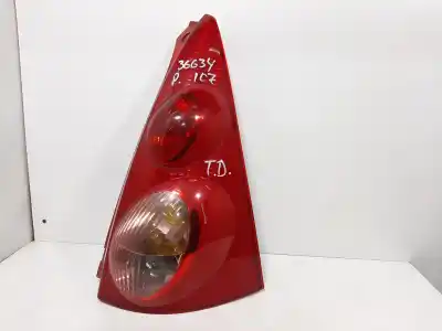 Peça sobressalente para automóvel em segunda mão farolim traseiro direito por peugeot 107 básico referências oem iam 
