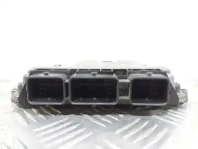 Peça sobressalente para automóvel em segunda mão centralina de motor uce por peugeot 206 4-trg. xt referências oem iam 0281011783  9656709780