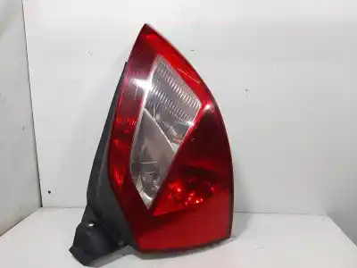 Pezzo di ricambio per auto di seconda mano LAMPADA POSTERIORE SINISTRA per RENAULT MEGANE II BERLINA 5P  Riferimenti OEM IAM 8200142682  