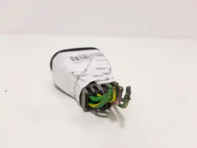 Peça sobressalente para automóvel em segunda mão botão / interruptor elevador vidro dianteiro esquerdo por citroen c3 1.4 referências oem iam 96605364xt  