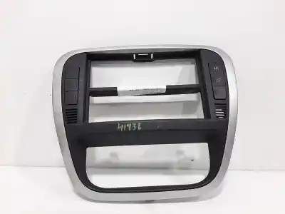 Pezzo di ricambio per auto di seconda mano PEZZI VARI per CITROEN C3  Riferimenti OEM IAM 18M7258 96546655XT 96546666XT