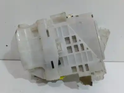 Second-hand car spare part fuse box unit for toyota prius (nhw30) plug-in hybrid advance oem iam references 8273047510  