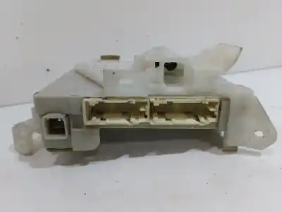 Second-hand car spare part fuse box unit for toyota prius (nhw30) plug-in hybrid advance oem iam references 8273047510  