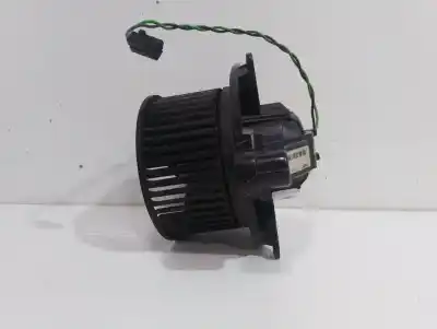 Pièce détachée automobile d'occasion MOTEUR DE CHAUFFAGE pour JEEP GR. CHEROKEE (WH)  Références OEM IAM 939740F  