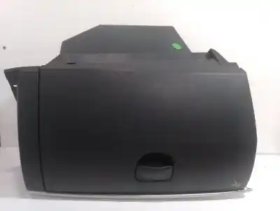 Second-hand car spare part glove compartment for renault clio iii authentique oem iam references 8200432085