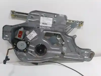 Peça sobressalente para automóvel em segunda mão elevador de vidros dianteiro direito por hyundai santa fe (sm) 2.0 gls crdi 4x4 referências oem iam 8240626000