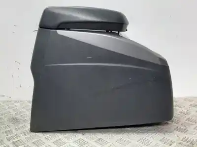 Автозапчасти б/у центральный подлокотник за ssangyong rodius xdi limited ссылки oem iam 7791021020  7791621030
