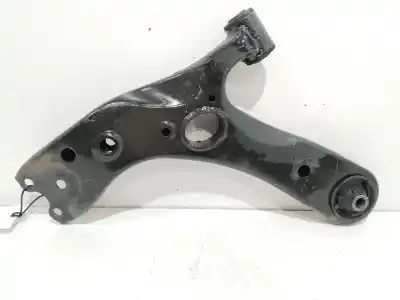 Second-hand car spare part front left lower suspension arm for toyota prius (nhw30) plug-in hybrid advance oem iam references 