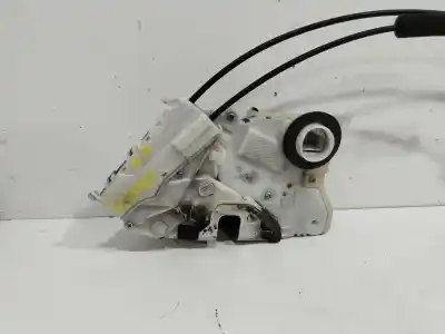 Автозапчастина б/у замок передній праві двері для toyota prius (_w3_) 1.8 hybrid (zvw3_) посилання на oem iam 6903047081  